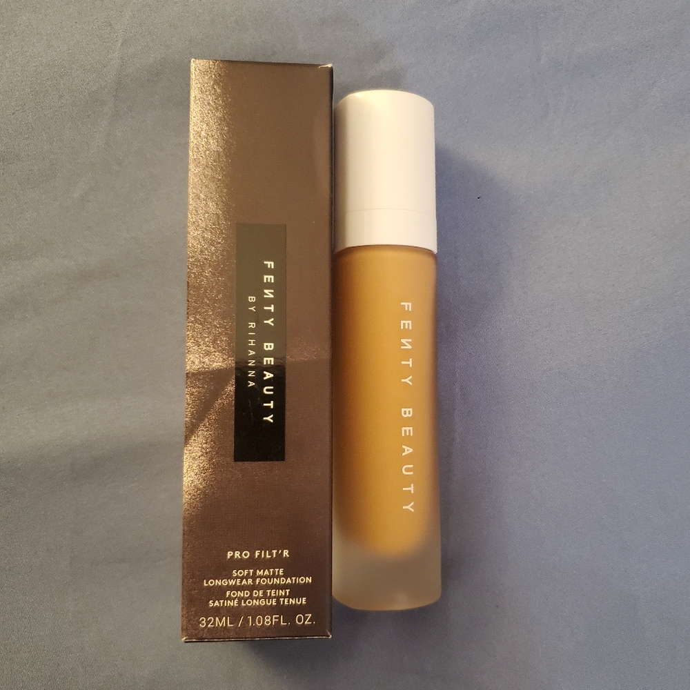 Fenty beauty Pro Filt'r Matte Foundation in 340